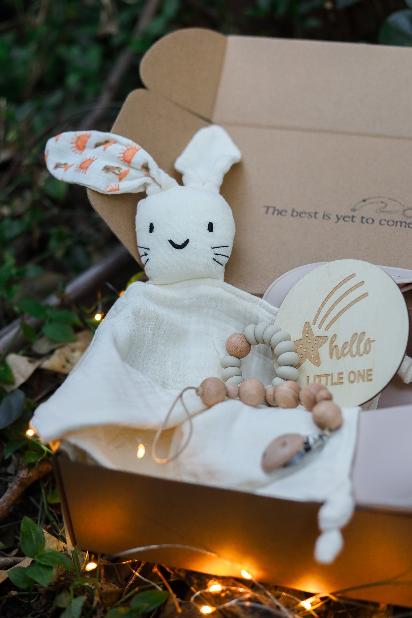 Cream Bunny Collection - 5 Piece Unisex Baby Gift Set Box