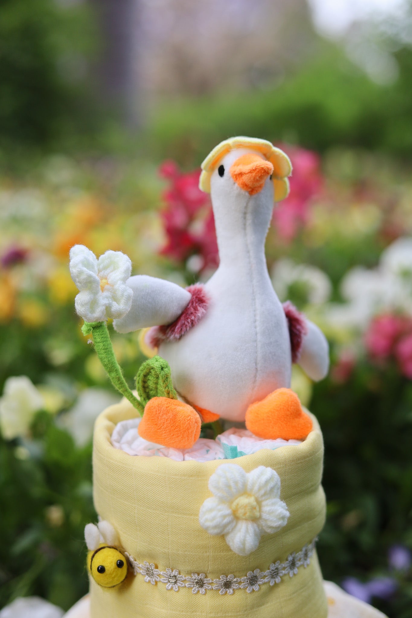 Mini Bees & Daisies Nappy Cake